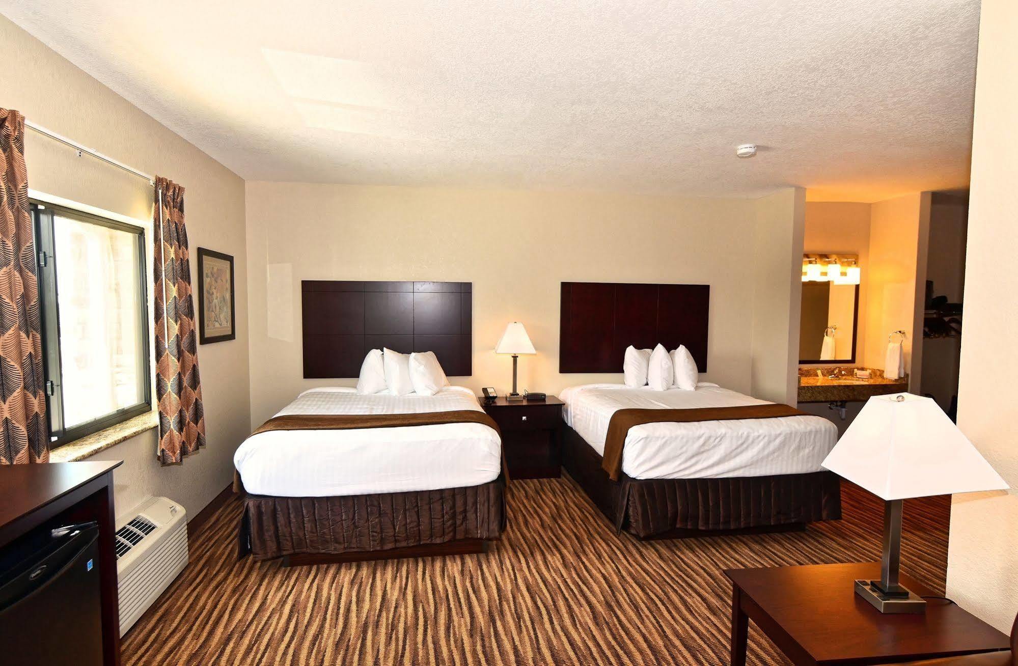 Cobblestone Inn & Suites - Clarion Bagian luar foto