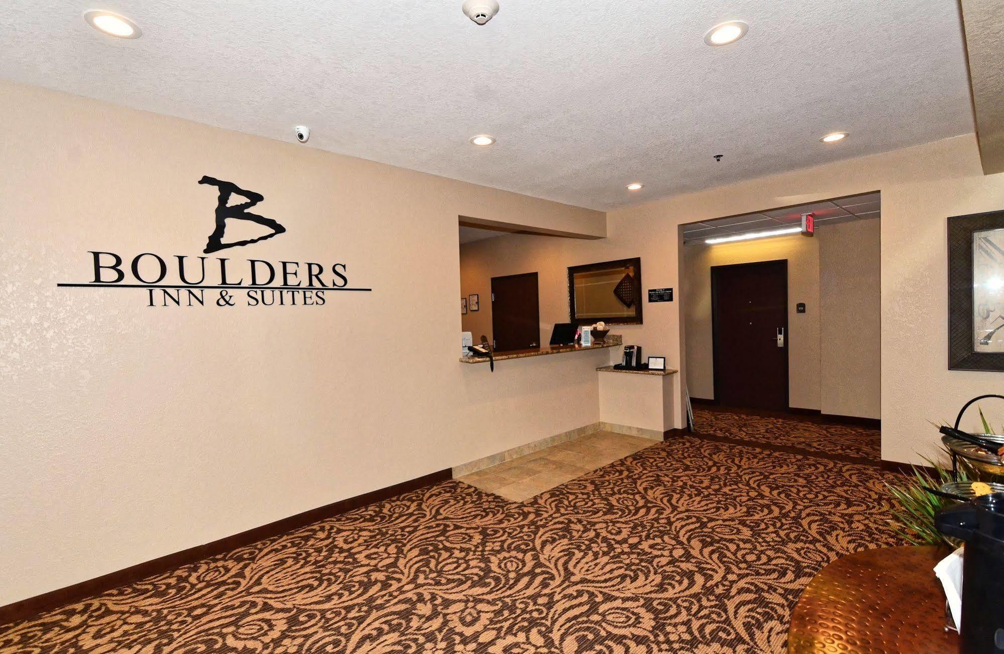 Cobblestone Inn & Suites - Clarion Bagian luar foto