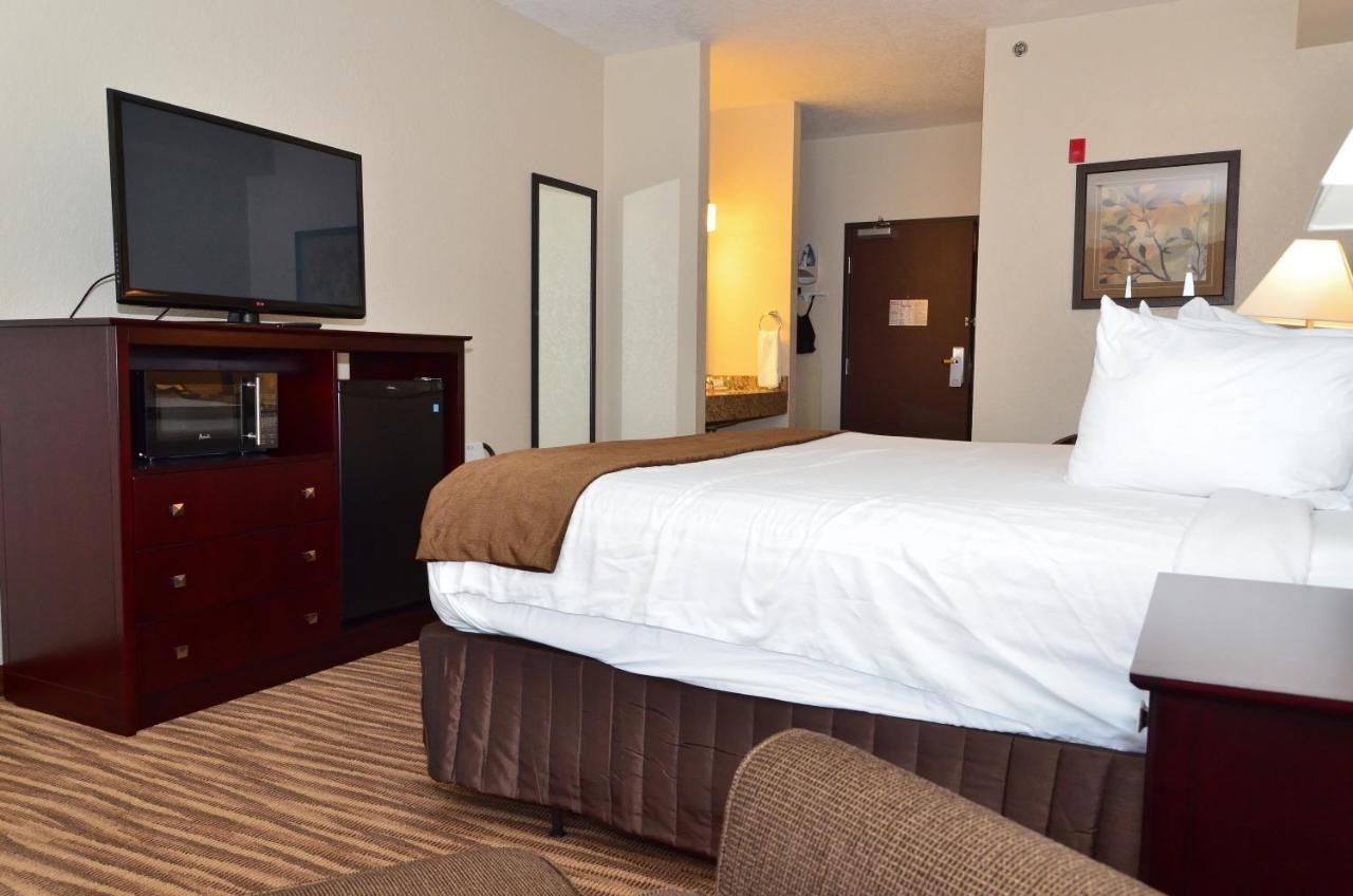 Cobblestone Inn & Suites - Clarion Bagian luar foto