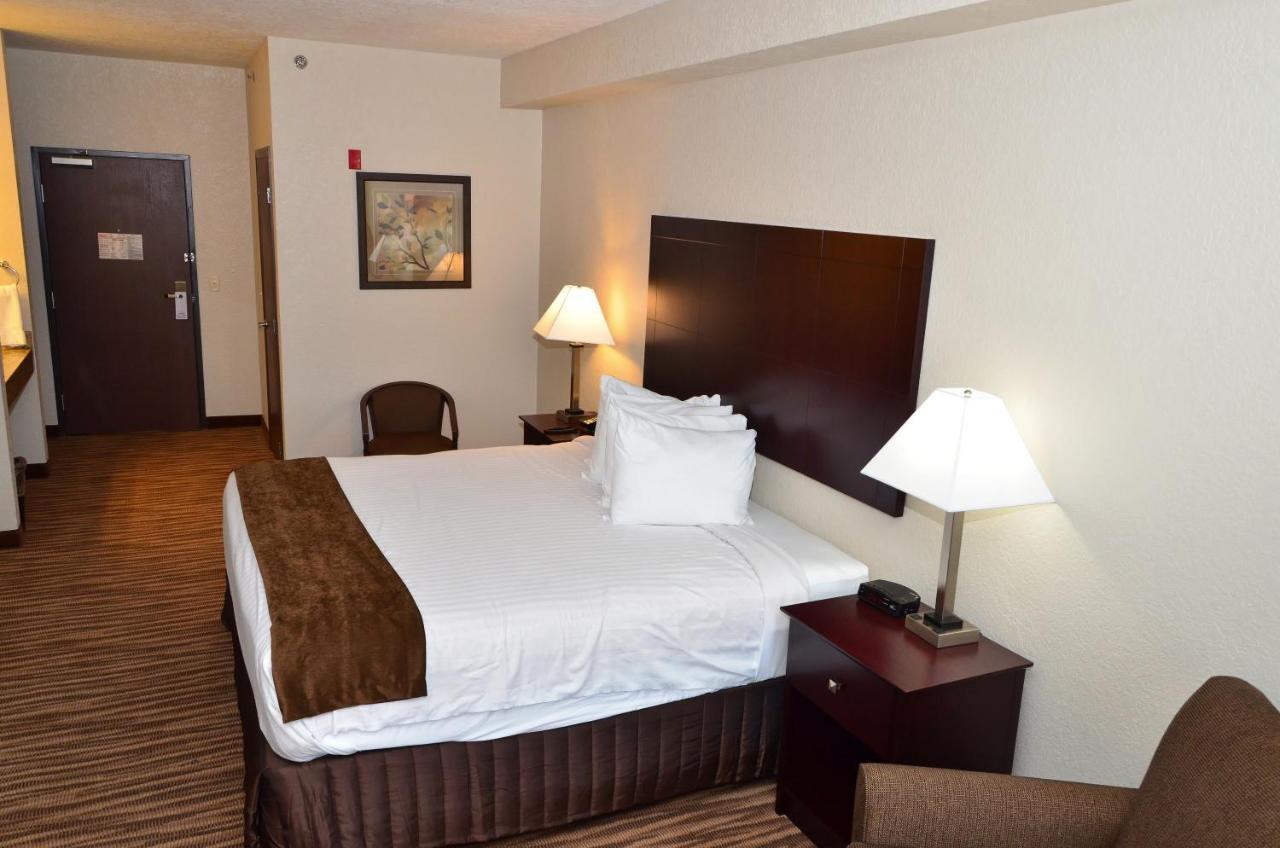 Cobblestone Inn & Suites - Clarion Bagian luar foto
