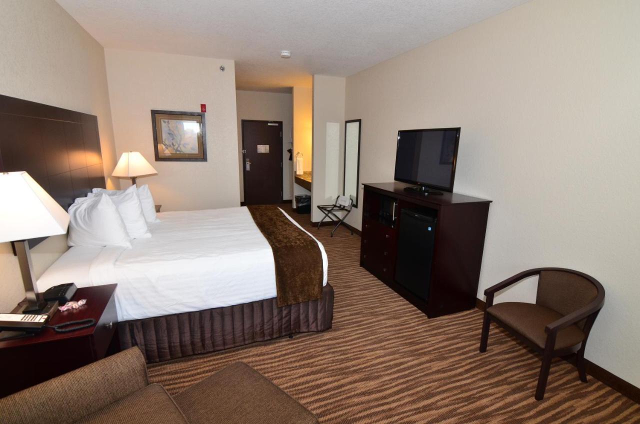Cobblestone Inn & Suites - Clarion Bagian luar foto
