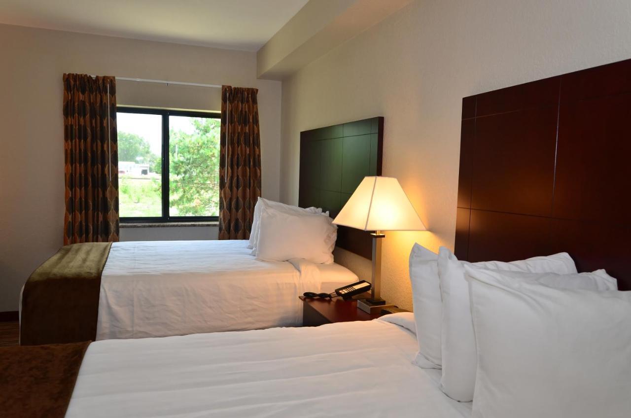 Cobblestone Inn & Suites - Clarion Bagian luar foto