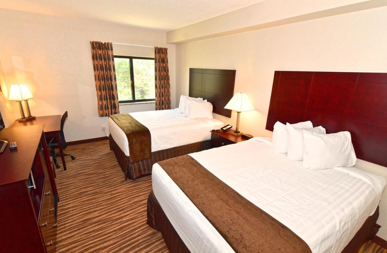Cobblestone Inn & Suites - Clarion Bagian luar foto