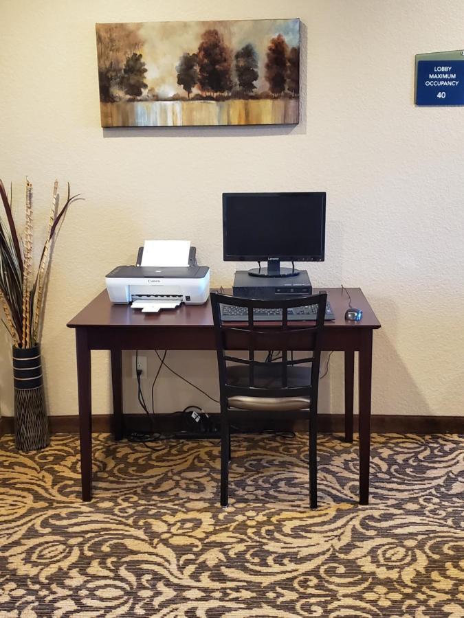 Cobblestone Inn & Suites - Clarion Bagian luar foto